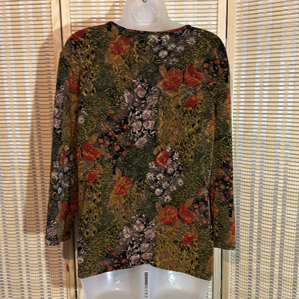 Chico's Design Black Gold Stretch Long Sleeve Top Busy Floral Pattern 2 Medium - Picture 11 of 16